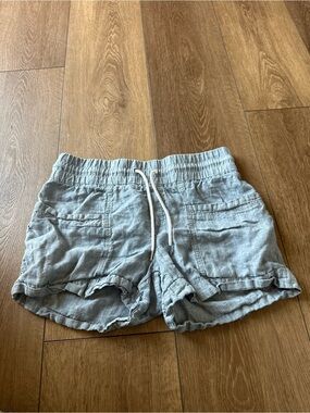 Athleta Light Blur Elastic-Waist 100% Linen Athletic Shorts